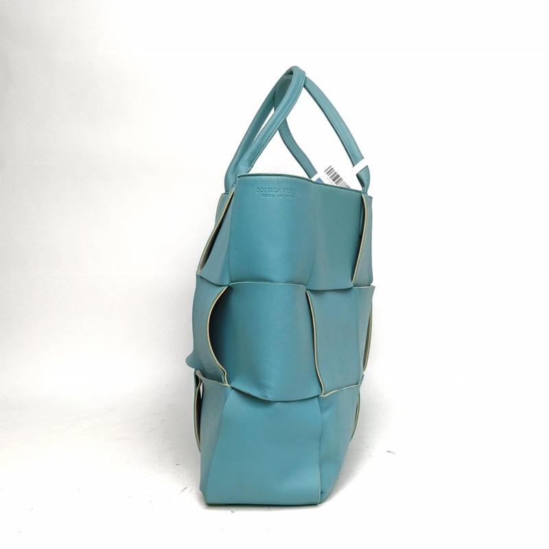 BOTTEGA VENETA 藍色牛皮Arcotote大號-1