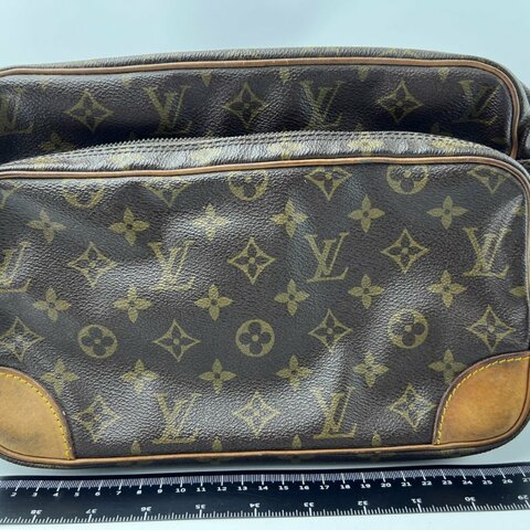 Louis Vuitton 老花橫版雙層相機包