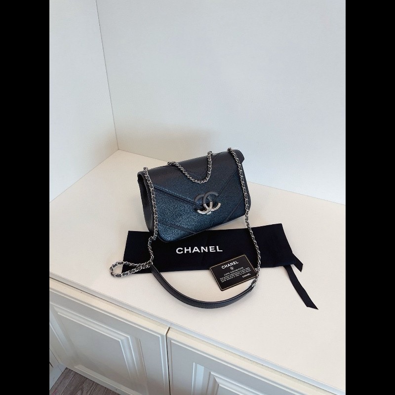 Chanel extra classic flap
荔枝皮 古巴系列 黄金中號-3