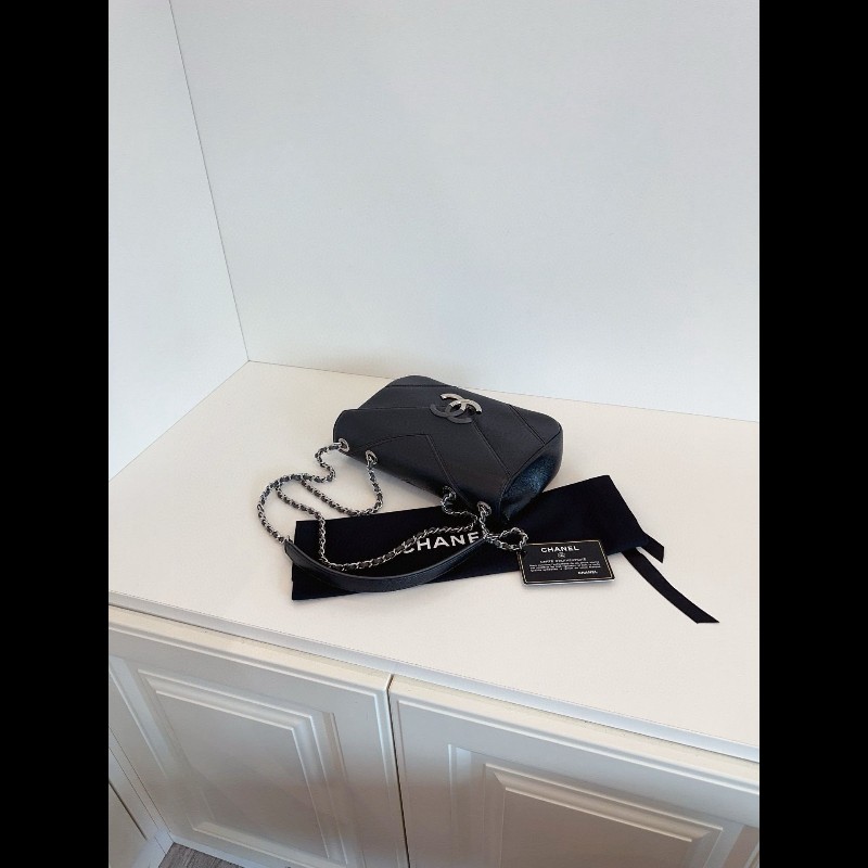 Chanel extra classic flap
荔枝皮 古巴系列 黄金中號-7