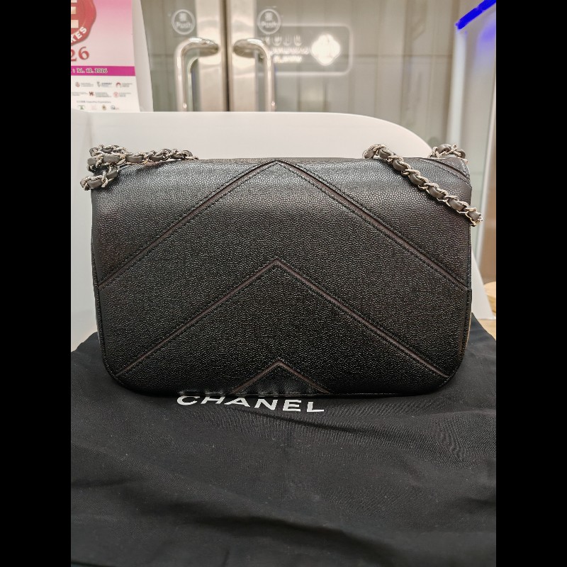 Chanel extra classic flap
荔枝皮 古巴系列 黄金中號-2