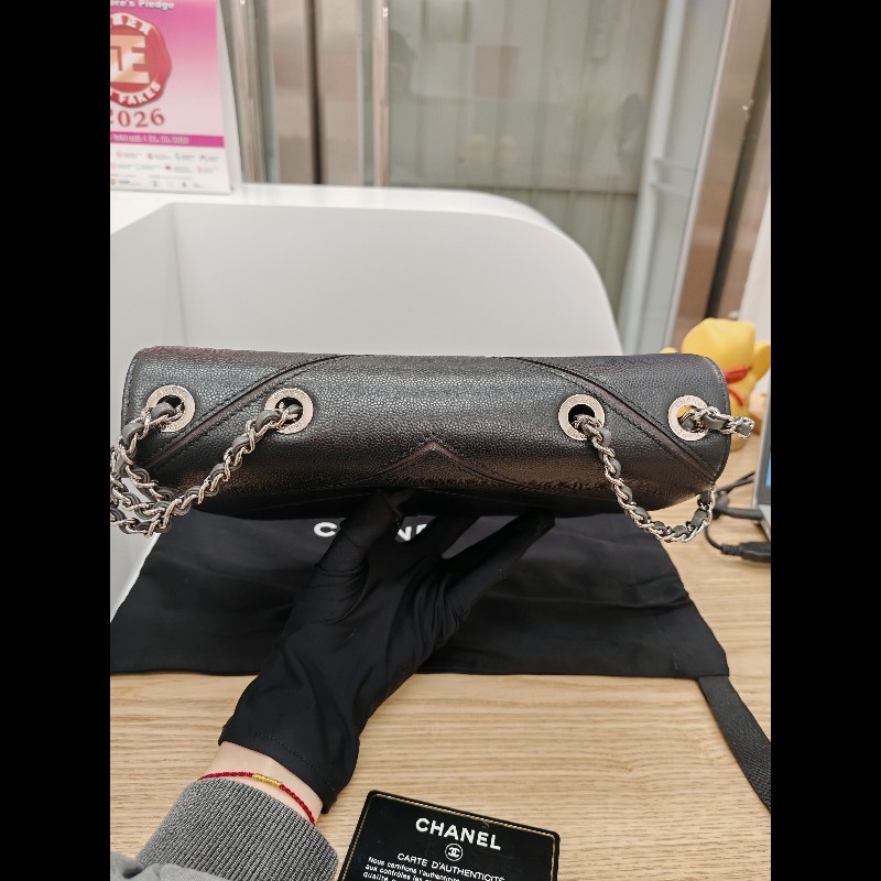 Chanel extra classic flap
荔枝皮 古巴系列 黄金中號-5