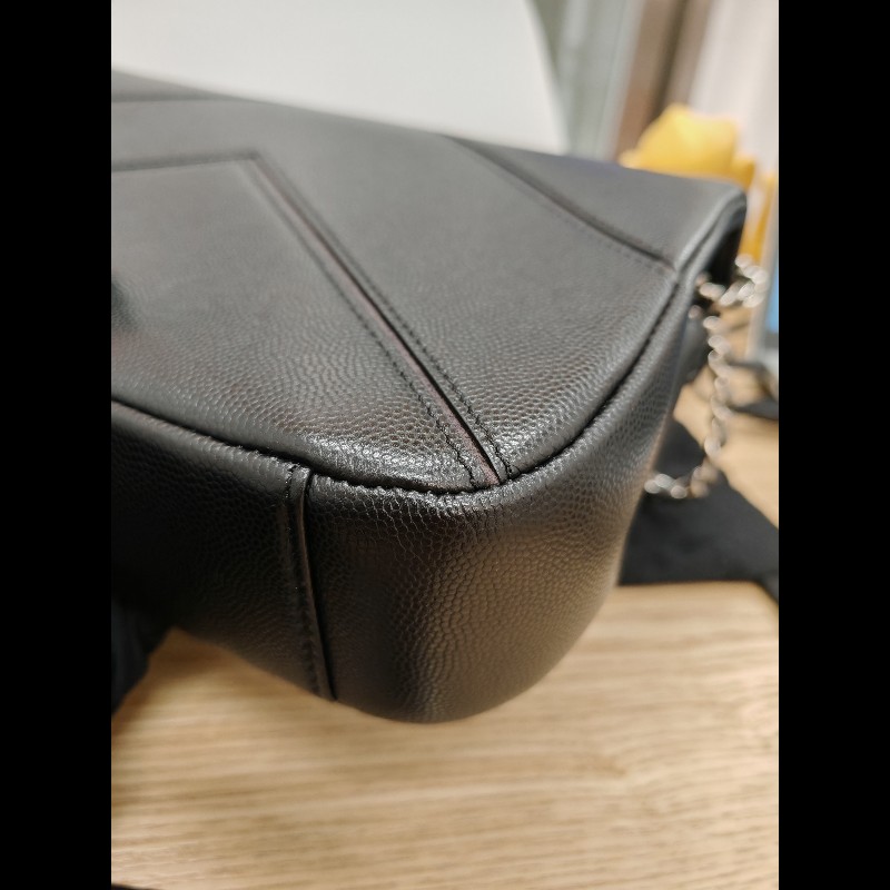 Chanel extra classic flap
荔枝皮 古巴系列 黄金中號-9