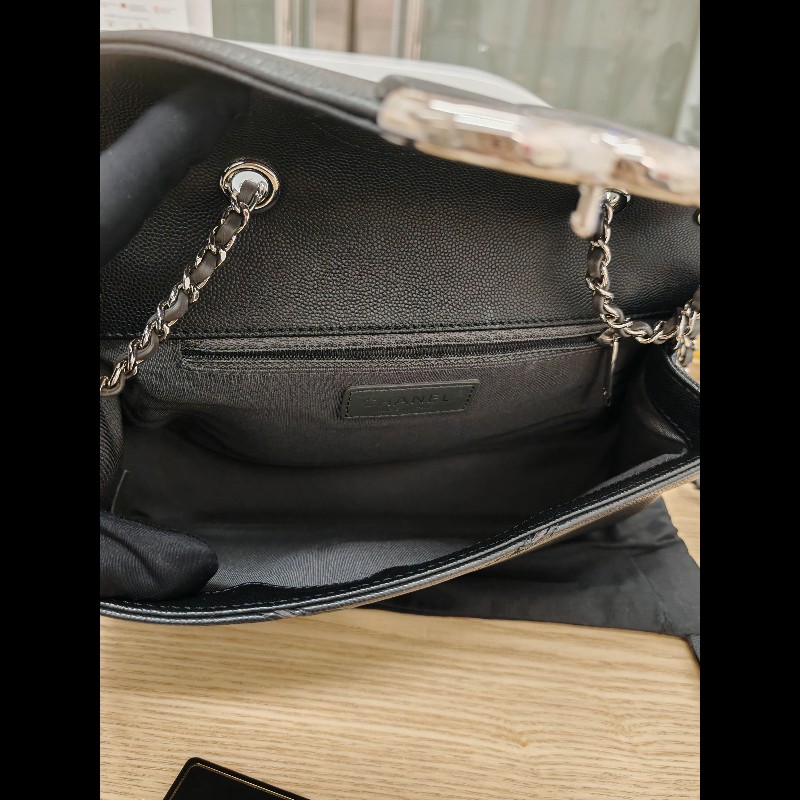 Chanel extra classic flap
荔枝皮 古巴系列 黄金中號-12