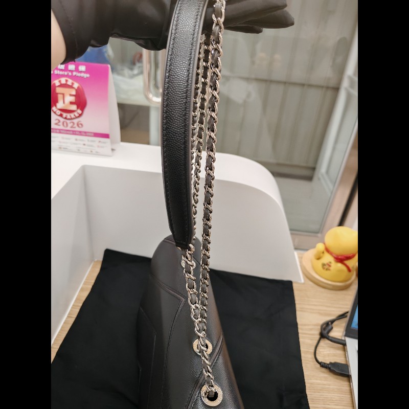 Chanel extra classic flap
荔枝皮 古巴系列 黄金中號-15