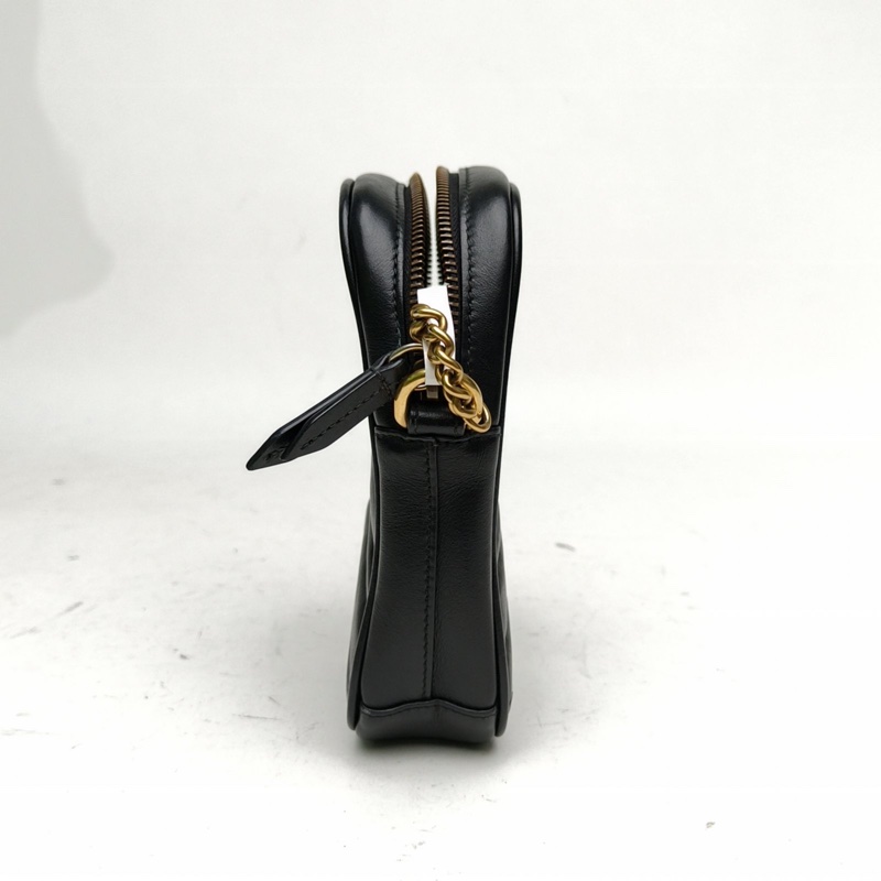 GUCCI GGMarmont手機包Mini黑色牛皮金扣-1
