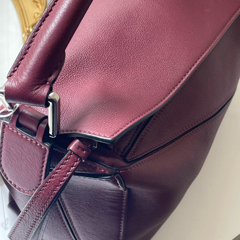 ▪️富貴選物FUGUEI▪️Loewe 波爾多紅 銀扣 puzzle 小號-2