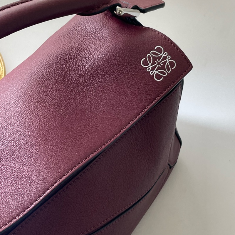 ▪️富貴選物FUGUEI▪️Loewe 波爾多紅 銀扣 puzzle 小號-5