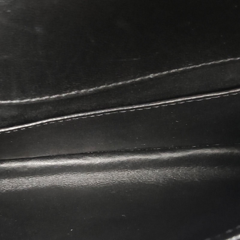 CHANEL 19A埃及系列大logo口蓋包黑色羊皮26開金扣-5