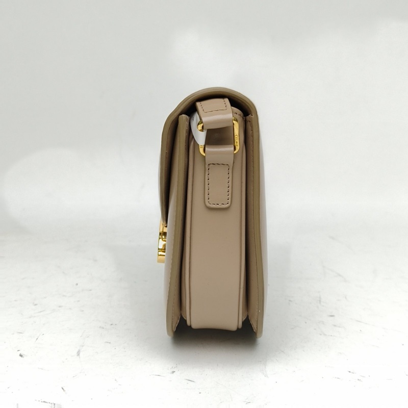 CELINE TeenBesace馬鞍包凱旋門鎖扣肩帶款奶茶色牛皮-1