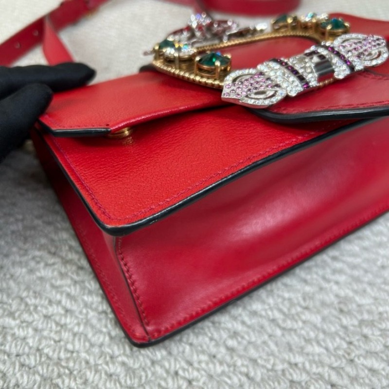 MiuMiu繆繆Lady紅色牛皮寶石包 精美紅色寶石太陽花裝飾 金色五金 可單肩可斜挎 牛皮耐磨 包型板正 容量實用 日常通勤百搭-9