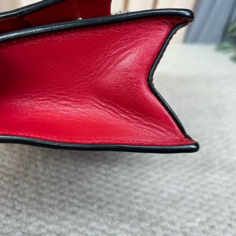 MiuMiu繆繆Lady紅色牛皮寶石包 精美紅色寶石太陽花裝飾 金色五金 可單肩可斜挎 牛皮耐磨 包型板正 容量實用 日常通勤百搭-11