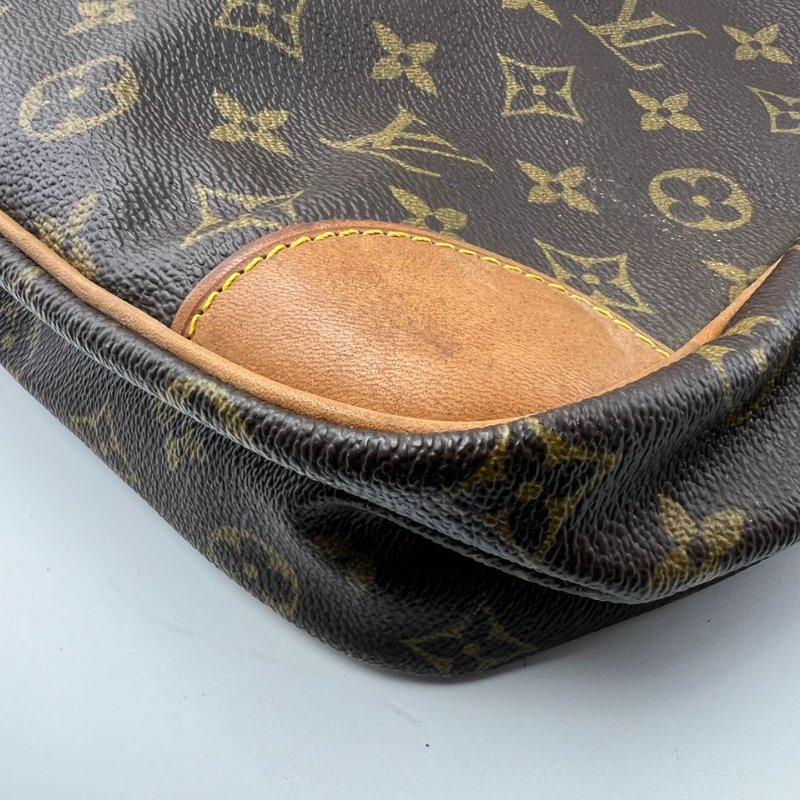 Louis Vuitton 老花直式相機包-11