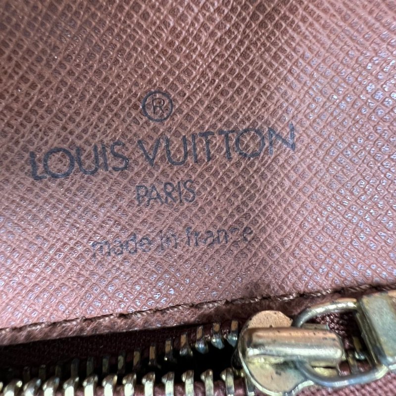 Louis Vuitton 老花直式相機包-19