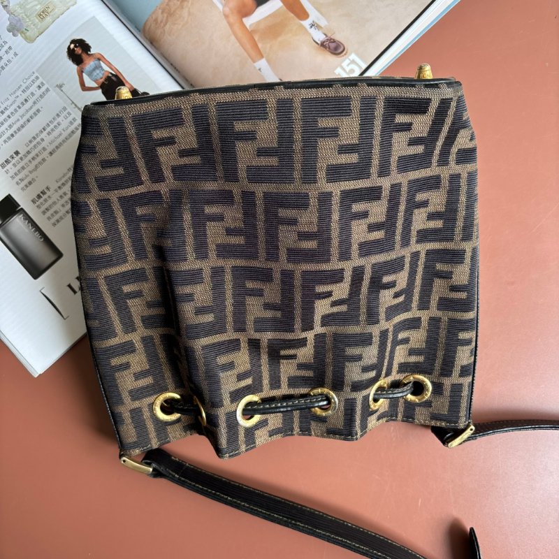 ::FENDI:: 經典緹花拼接皮革抽繩水桶包 斜背包 肩背包-2