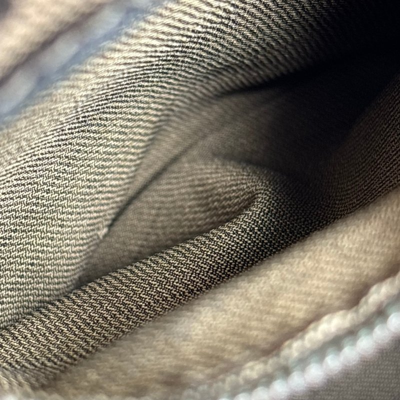 ::FENDI:: 經典緹花拼接皮革抽繩水桶包 斜背包 肩背包-34