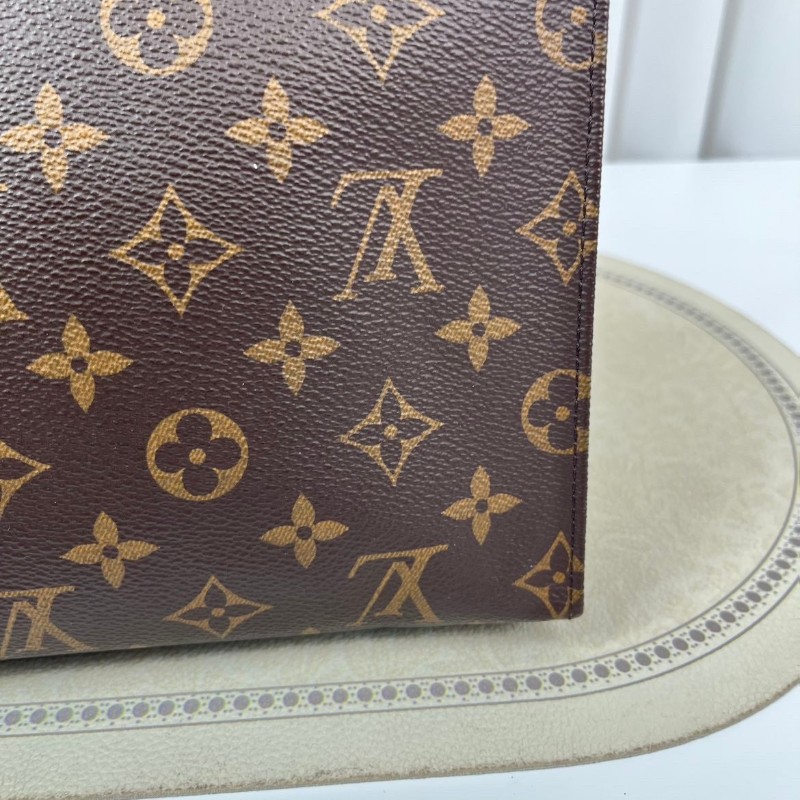 LV路易威登  Poche Toilette 經典老花 塗層帆布洗漱包 男女同款 休閒百搭-12