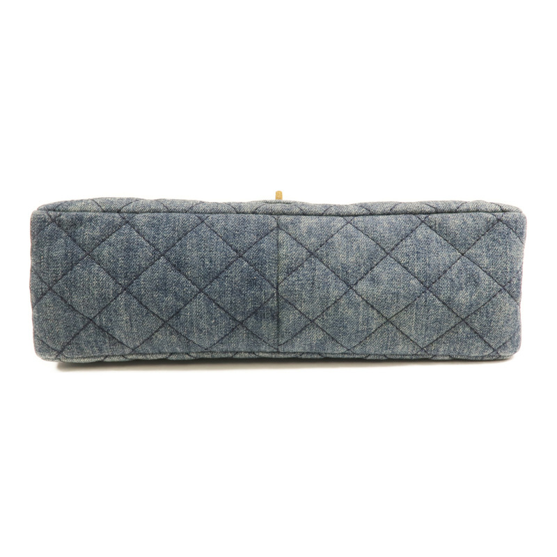 CHANEL 牛仔布2.55 Large金扣鏈帶肩背袋-3