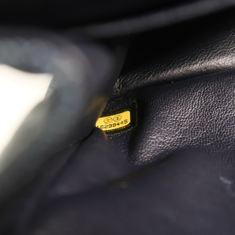 CHANEL 牛仔布2.55 Large金扣鏈帶肩背袋-7