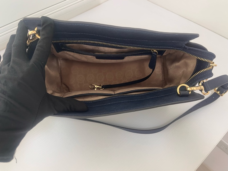 Michael Kors 防磨時尚藍小牛皮手提包-3