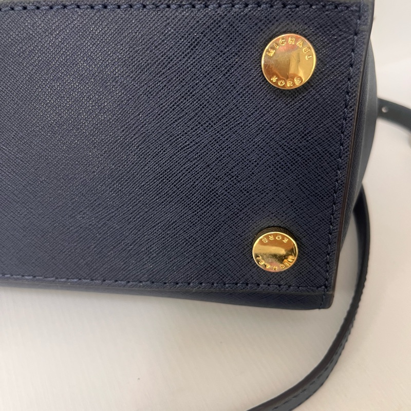 Michael Kors 防磨時尚藍小牛皮手提包-12