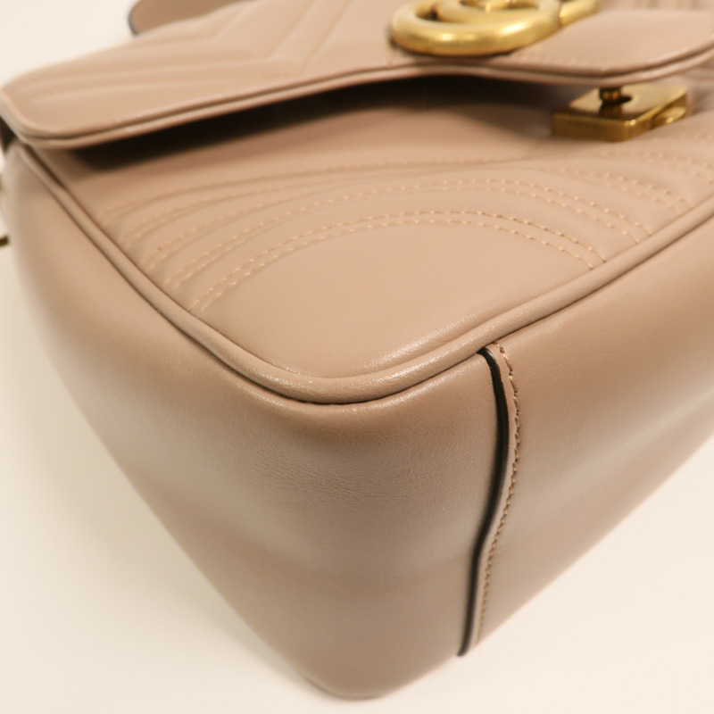 GUCCI 牛皮皮革GG Marmont Matelasse Small Top Handle金扣手挽肩背兩用袋-11