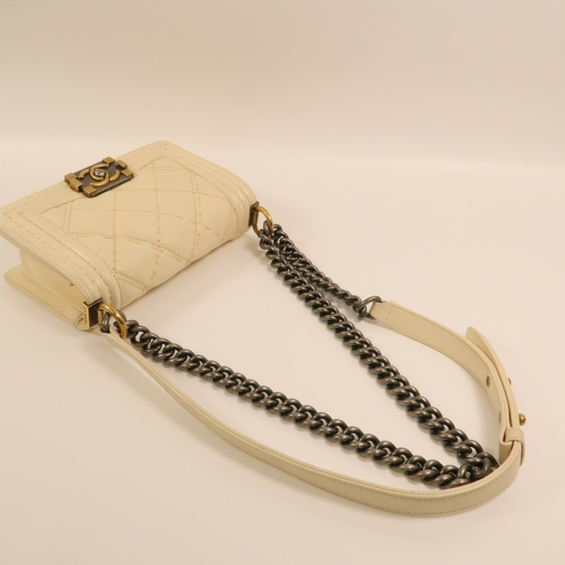 CHANEL 牛皮皮革Boy 20金扣鏈帶肩背袋-7