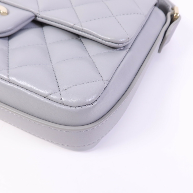 CHANEL 牛皮皮革Bolero De Chanel金扣肩背袋-10