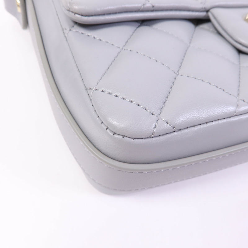 CHANEL 牛皮皮革Bolero De Chanel金扣肩背袋-11