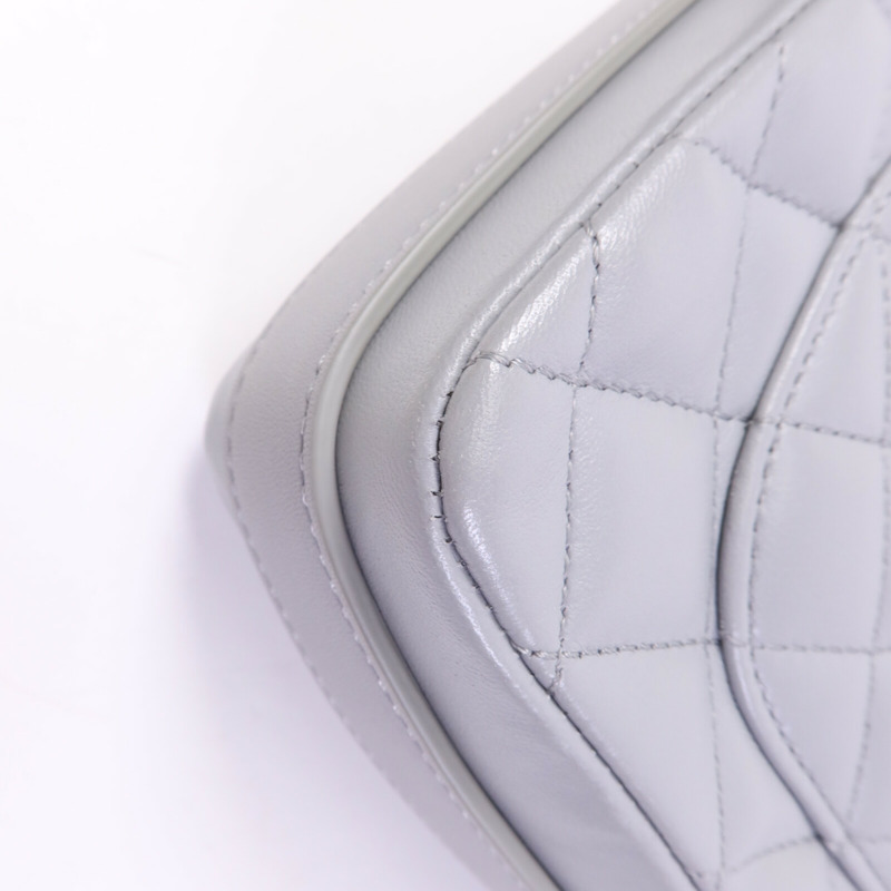 CHANEL 牛皮皮革Bolero De Chanel金扣肩背袋-12