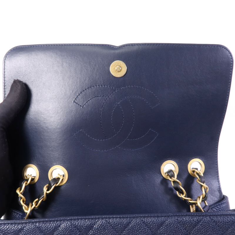 CHANEL 牛皮皮革CC Filigree金扣鏈帶肩背袋-14