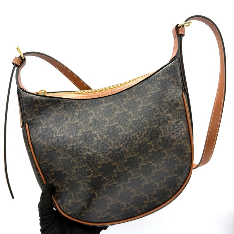 CELINE 賽琳 老花帆布斜背包 TRIOMPHE 117252-1