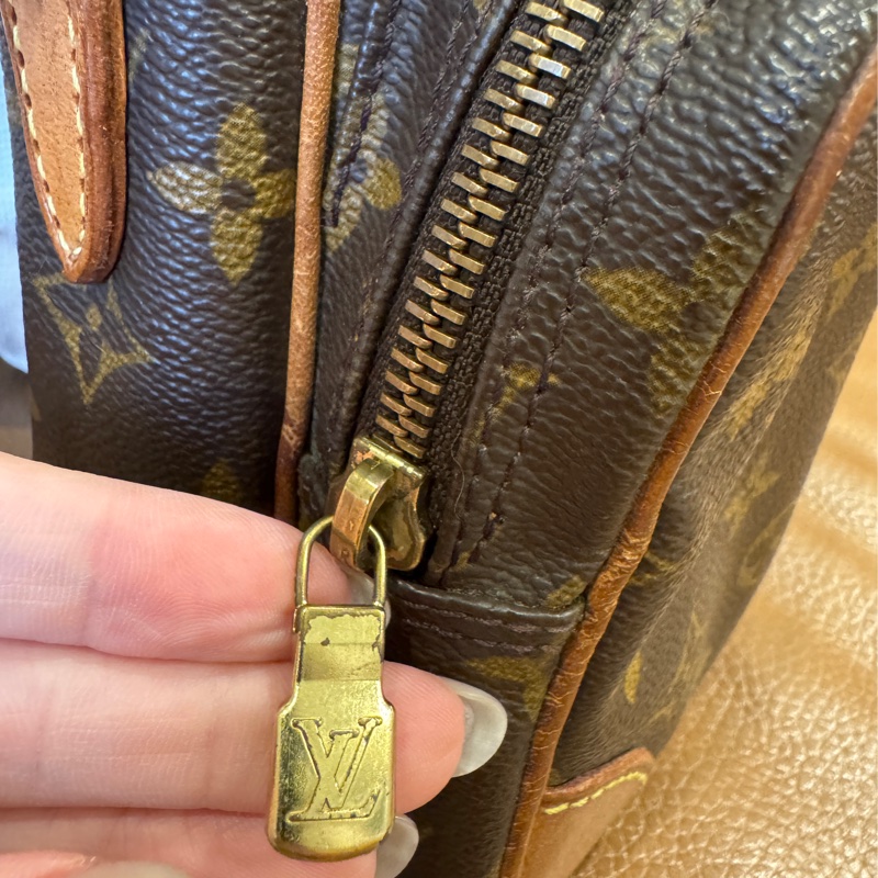 LV 雙層相機包 老花-18