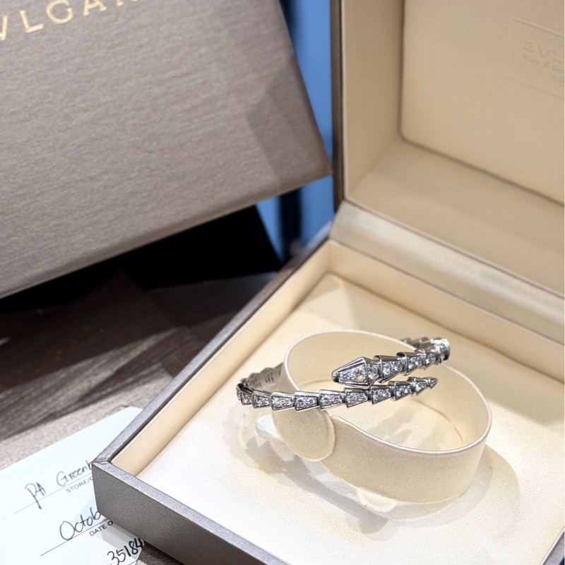 Bvlgari宝格丽满钻蛇镯-1