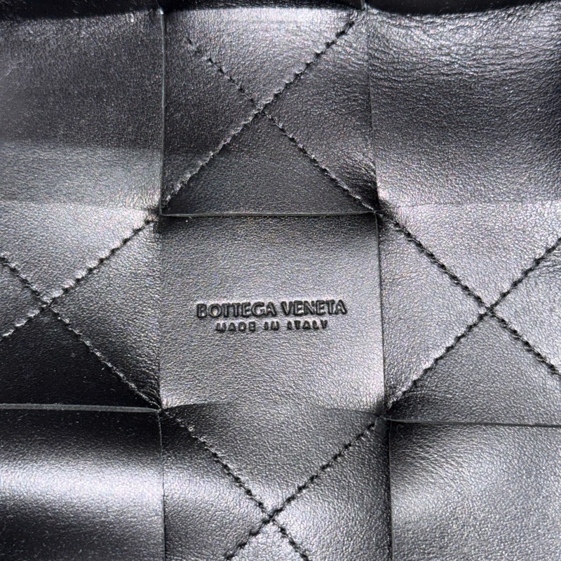 BOTTEGA VENETA 寶緹嘉 黑色編織皮革水桶包 CASSETTE DRAWSTRING-7
