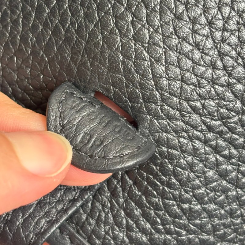 ::HERMES:: W刻 Mini Evelyne 16 黑色小牛皮金釦鏤空洞H LOGO 肩背斜背包-11