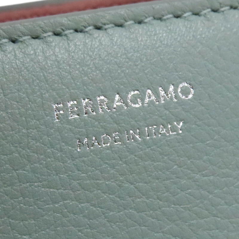 綠色  牛皮 HUG Mini 肩背包【Salvatore Ferragamo 費拉格慕】 215975-6