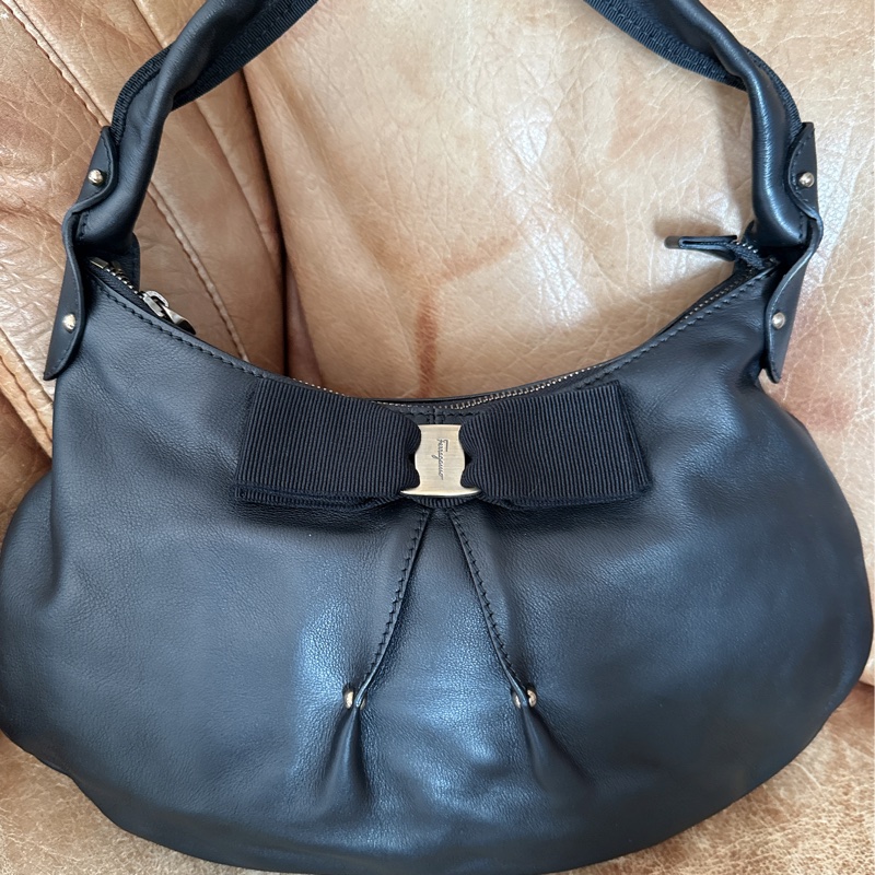 未使用 經典Salvatore Ferragamo肩背包-14