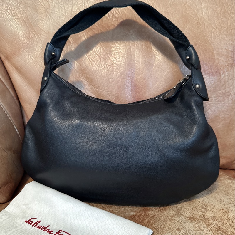 未使用 經典Salvatore Ferragamo肩背包-21