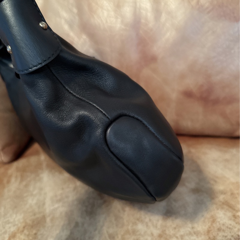 未使用 經典Salvatore Ferragamo肩背包-23