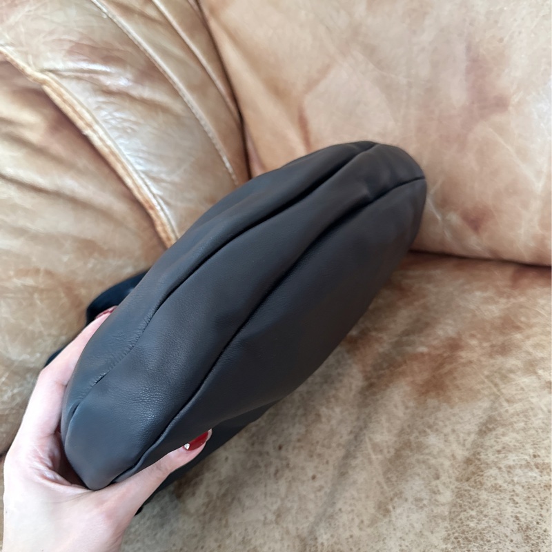 未使用 經典Salvatore Ferragamo肩背包-28