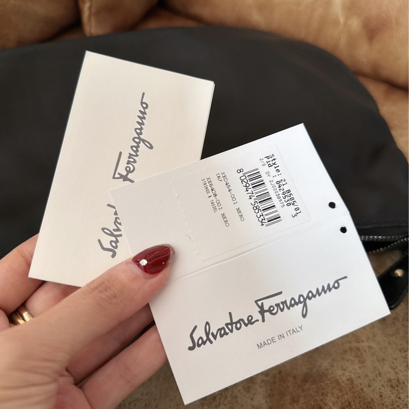 未使用 經典Salvatore Ferragamo肩背包-50