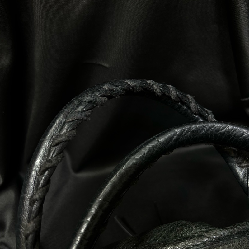 BALENCIAGA MEDIUM LE CITY 黑色中號小釦City機車包-4