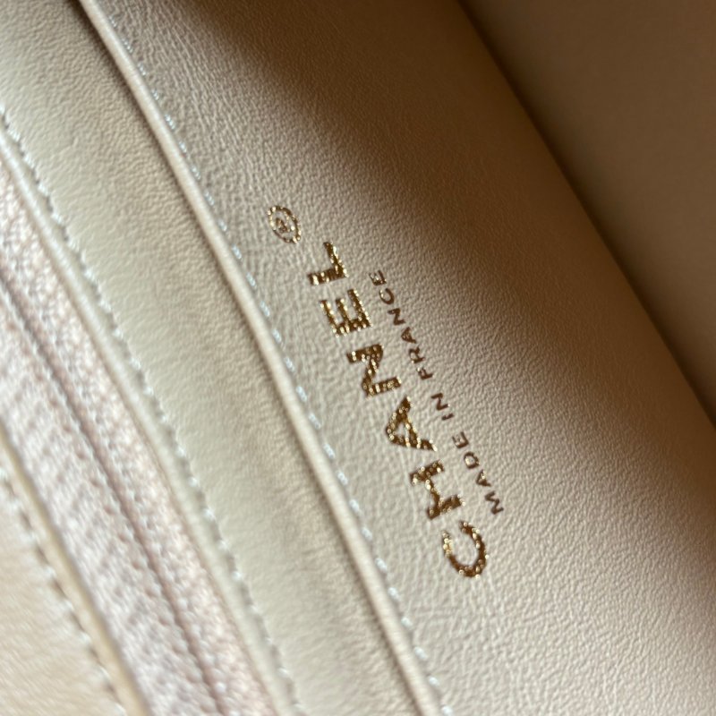 COCO 17 ::Chanel:: Mini Square Flap Bag  奶茶色x黑 拚色經典方胖雙色斜背練包 口蓋包-15