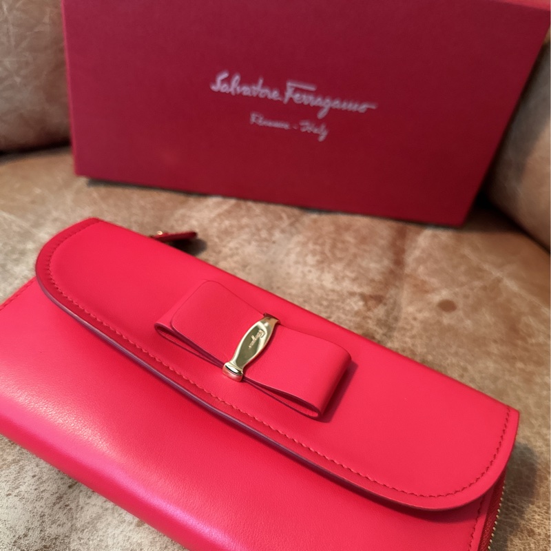 未使用 經典Salvatore Ferragamo（桃紅長夾）-11