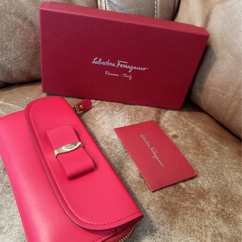 未使用 經典Salvatore Ferragamo（桃紅長夾）-15