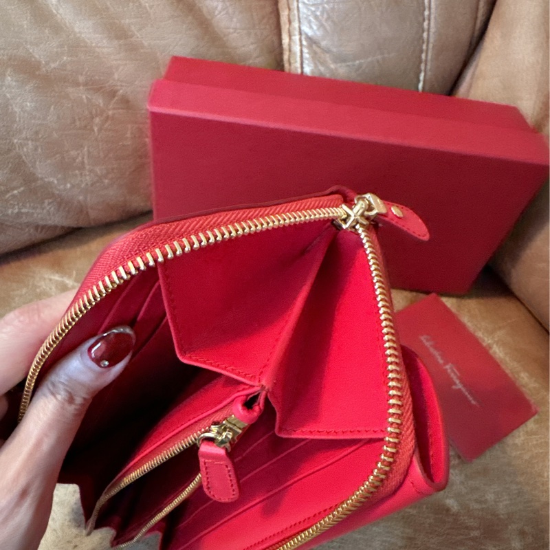 未使用 經典Salvatore Ferragamo（桃紅長夾）-22