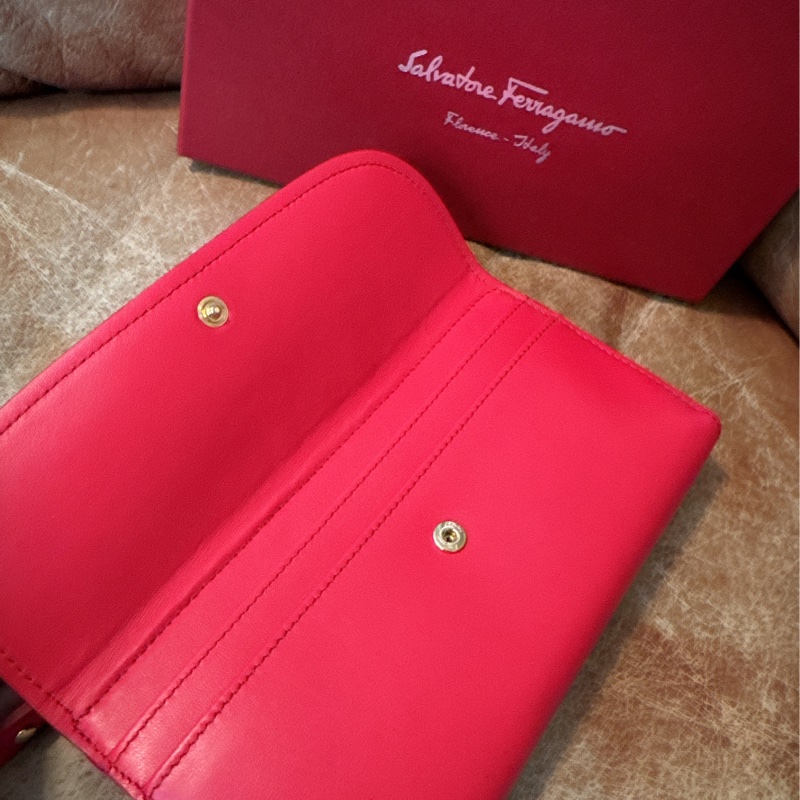 未使用 經典Salvatore Ferragamo（桃紅長夾）-24