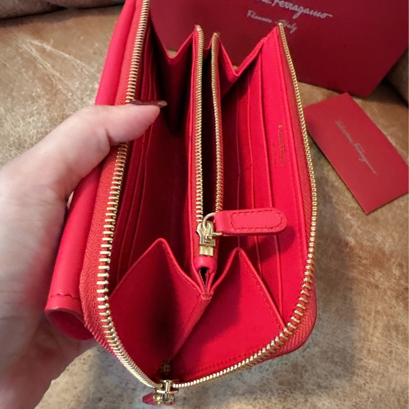 未使用 經典Salvatore Ferragamo（桃紅長夾）-29