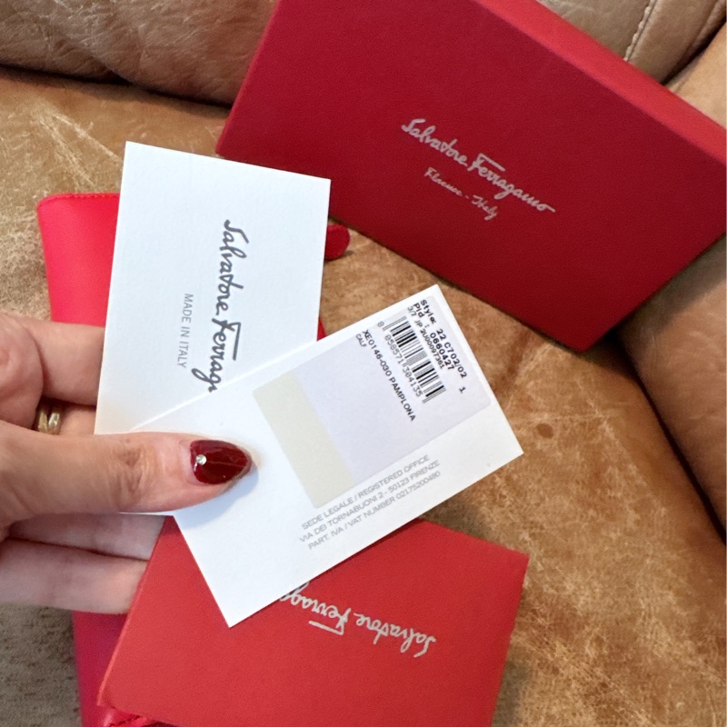 未使用 經典Salvatore Ferragamo（桃紅長夾）-49